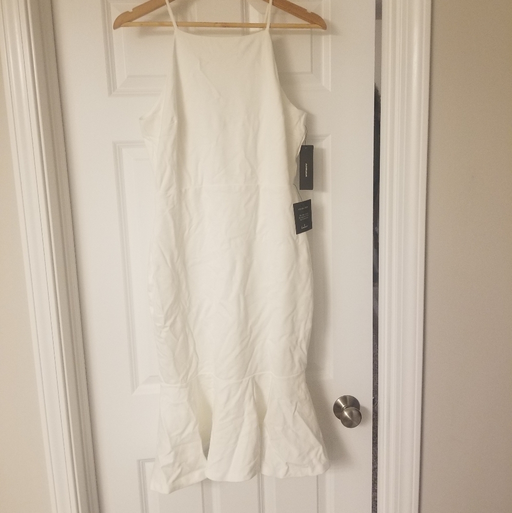 *New with tags* Lulu's L (fits closer to a medium) white spaghetti strap dress